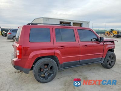 Trzecie zdjęcie samochodu z tyłu: 2015 JEEP PATRIOT SPORT VIN:1C4NJPBA3FD387386 - miniatura