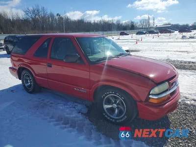 Czwarte zdjęcie samochodu z boku: 2004 CHEV BLAZER VIN:1GNCS18X74K125027 - miniatura