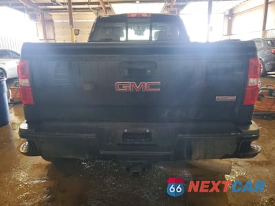 Zdjęcie 6 z 13 samochodu: 2018 GMC SIERRA K2500 SLT VIN:1GT12TEY7JF220152 - miniatura