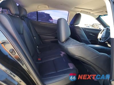 Zdjęcie 10 z 11 samochodu: 2022 LEXUS ES VIN:58ADA1C14NU021074 - miniatura