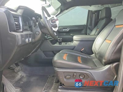 Zdjęcie 7 z 11 samochodu: 2024 GMC SIERRA K1500 AT4 VIN:1GTUUEE86RZ288312 - miniatura