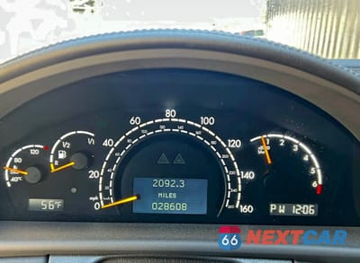 Zdjęcie 8 z 11 samochodu: 2002 MERCEDES-BENZ CL 500 VIN:WDBPJ75J12A028536 - miniatura