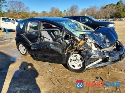 Czwarte zdjęcie samochodu z boku: 2013 HONDA FIT VIN:JHMGE8H39DC010798 - miniatura