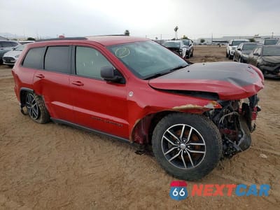 Czwarte zdjęcie samochodu z boku: 2018 JEEP GRAND CHEROKEE TRAILHAWK VIN:1C4RJFLT8JC394473 - miniatura