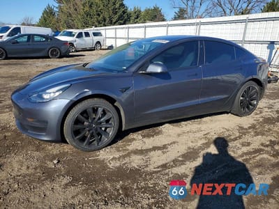 2020 TESLA MODEL 3 5YJ3E1EA0LF662611 - główne zdjęcie licytacji z USA - miniatura