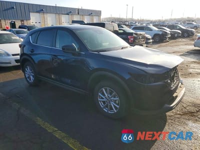Czwarte zdjęcie samochodu z boku: 2023 MAZDA CX-5 PREFERRED VIN:JM3KFBCM9P0148022 - miniatura