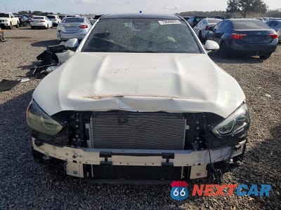 Piąte zdjęcie samochodu w środku: 2024 MERCEDES-BENZ C 300 VIN:W1KAF4GB0RR170780 - miniatura