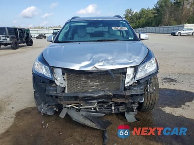 Piąte zdjęcie samochodu w środku: 2017 CHEVROLET TRAVERSE PREMIER VIN:1GNKVJKD1HJ287815 - miniatura