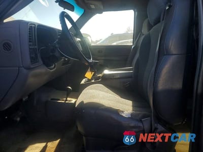 Zdjęcie 7 z 11 samochodu: 2000 CHEVROLET SILVERADO K1500 VIN:2GCEK19V7Y1120415 - miniatura