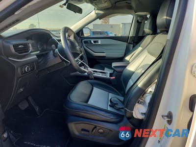 Zdjęcie 7 z 14 samochodu: 2024 FORD EXPLORER XLT VIN:1FMSK7DH6RGA10267 - miniatura