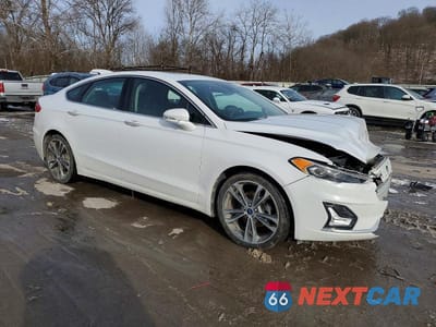 Czwarte zdjęcie samochodu z boku: 2020 FORD FUSION TITANIUM VIN:3FA6P0D98LR137745 - miniatura