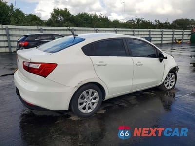 Trzecie zdjęcie samochodu z tyłu: 2017 KIA RIO LX VIN:KNADM4A34H6011854 - miniatura