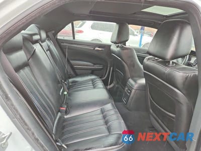 Zdjęcie 10 z 12 samochodu: 2023 CHRYSLER 300 S VIN:2C3CCABG2PH537807 - miniatura