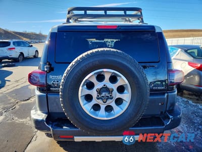 Zdjęcie 6 z 14 samochodu: 2012 TOYOTA FJ CRUISER VIN:JTEBU4BF9CK139103 - miniatura