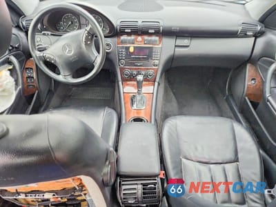 Zdjęcie 8 z 13 samochodu: 2005 MERCEDES-BENZ C 240 4MATIC VIN:WDBRF81J25F644498 - miniatura