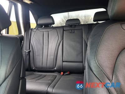 Zdjęcie 10 z 14 samochodu: 2016 BMW X5 XDRIVE50I VIN:5UXKR6C58G0J79955 - miniatura