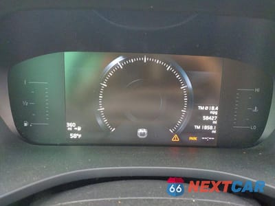 Zdjęcie 9 z 13 samochodu: 2019 VOLVO XC60 T5 MOMENTUM VIN:LYV102DK1KB242832 - miniatura