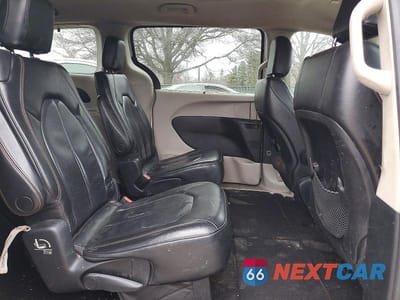 Zdjęcie 11 z 12 samochodu: 2019 CHRYSLER PACIFICA TOURING L VIN:2C4RC1BG8KR539943 - miniatura