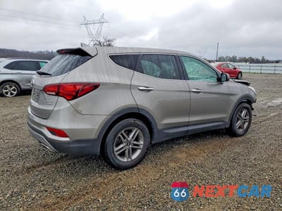 Trzecie zdjęcie samochodu z tyłu: 2017 HYUNDAI SANTA FE SPORT 2.4L VIN:5NMZTDLBXHH002336 - miniatura