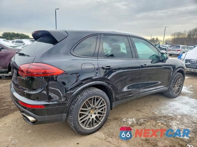 Trzecie zdjęcie samochodu z tyłu: 2018 PORSCHE CAYENNE VIN:WP1AA2A20JKA00971 - miniatura