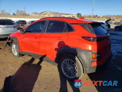 Drugie zdjęcie samochodu z przodu: 2019 HYUNDAI KONA SEL VIN:KM8K6CAA4KU333468 - miniatura