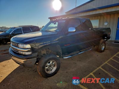 2000 CHEVROLET SILVERADO K1500 2GCEK19T8Y1395435 - główne zdjęcie licytacji z USA - miniatura