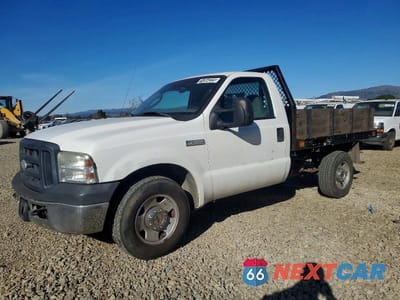 2006 FORD F250 SUPER DUTY FLATBED TRUCK 1FDNF20516EB48113 - główne zdjęcie licytacji z USA - miniatura