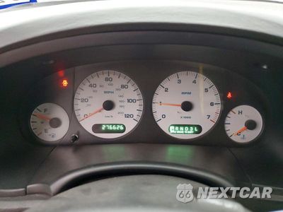 Zdjęcie 9 z 14 samochodu: 2004 DODGE GRAND CARAVAN SXT VIN:2D4GP44L34R602377 - miniatura