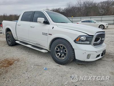Czwarte zdjęcie samochodu z boku: 2018 RAM 1500 LONGHORN VIN:1C6RR7PT4JS144962 - miniatura