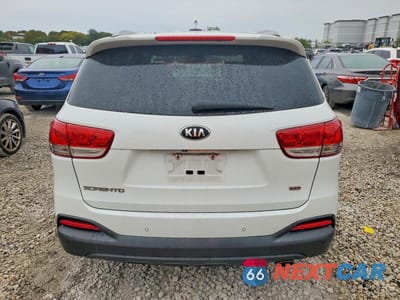 Zdjęcie 6 z 12 samochodu: 2018 KIA SORENTO LX VIN:5XYPG4A36JG381830 - miniatura