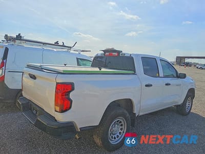 Trzecie zdjęcie samochodu z tyłu: 2024 CHEVROLET COLORADO VIN:1GCGSBECXR1260744 - miniatura