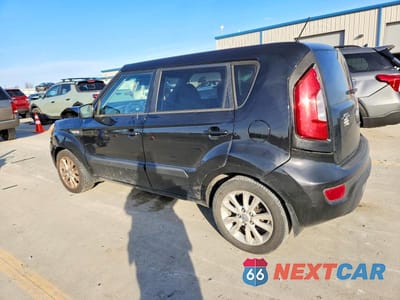 Drugie zdjęcie samochodu z przodu: 2013 KIA SOUL VIN:KNDJT2A5XD7610387 - miniatura