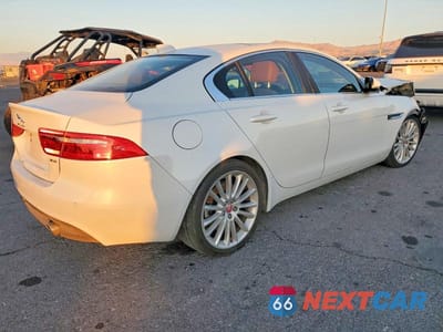 Trzecie zdjęcie samochodu z tyłu: 2018 JAGUAR XE VIN:SAJAH4EV9JCP17152 - miniatura