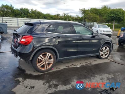 Trzecie zdjęcie samochodu z tyłu: 2019 MERCEDES-BENZ GLA 250 4MATIC VIN:WDCTG4GB5KU017258 - miniatura