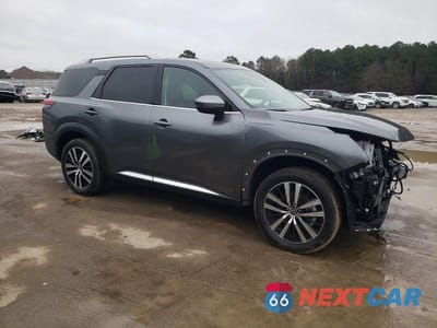 Czwarte zdjęcie samochodu z boku: 2025 NISSAN PATHFINDER PLATINUM VIN:5N1DR3DJ9SC289808 - miniatura