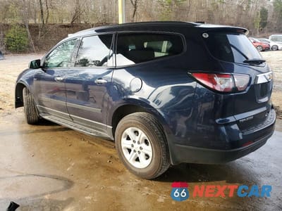 Drugie zdjęcie samochodu z przodu: 2017 CHEVROLET TRAVERSE LS VIN:1GNKRFED5HJ207588 - miniatura
