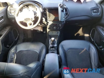 Zdjęcie 8 z 15 samochodu: 2019 JEEP COMPASS LATITUDE VIN:3C4NJCBB4KT676847 - miniatura