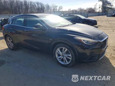 Czwarte zdjęcie samochodu z boku: 2018 INFINITI QX30 BASE VIN:SJKCH5CP0JA059246 - miniatura