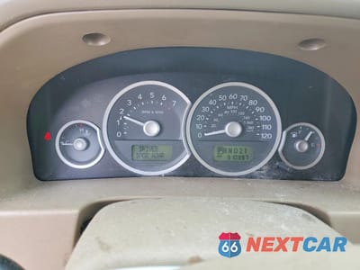 Zdjęcie 9 z 15 samochodu: 2005 MERCURY MARINER VIN:4M2CU57105DJ05306 - miniatura