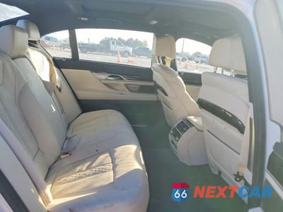 Zdjęcie 10 z 12 samochodu: 2021 BMW 740 I VIN:WBA7T2C07MCF88819 - miniatura