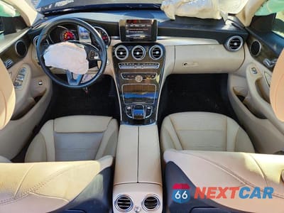 Zdjęcie 8 z 11 samochodu: 2016 MERCEDES-BENZ C 300 VIN:55SWF4JB7GU101823 - miniatura