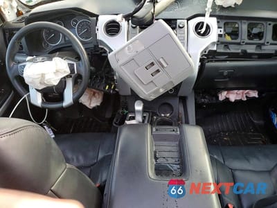 Zdjęcie 8 z 12 samochodu: 2014 TOYOTA TUNDRA CREWMAX PLATINUM VIN:5TFAW5F13EX409477 - miniatura