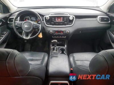Zdjęcie 8 z 12 samochodu: 2016 KIA SORENTO EX VIN:5XYPH4A55GG094373 - miniatura