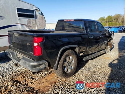 Trzecie zdjęcie samochodu z tyłu: 2020 CHEVROLET SILVERADO 2500 VIN:1GC4YPEY8LF120941 - miniatura