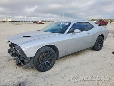 2019 DODGE CHALLENGER SXT 2C3CDZAG2KH679564 - główne zdjęcie licytacji z USA - miniatura