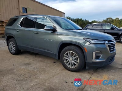 Czwarte zdjęcie samochodu z boku: 2023 CHEVROLET TRAVERSE LT VIN:1GNERGKW4PJ239651 - miniatura