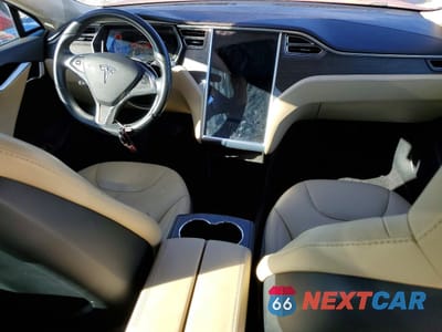 Zdjęcie 8 z 12 samochodu: 2014 TESLA MODEL S VIN:5YJSA1S16EFP50626 - miniatura