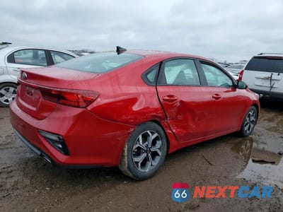 Trzecie zdjęcie samochodu z tyłu: 2021 KIA FORTE FE VIN:3KPF24ADXME289043 - miniatura