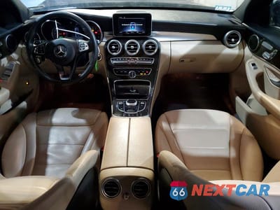 Zdjęcie 8 z 11 samochodu: 2018 MERCEDES-BENZ C 300 4MATIC VIN:55SWF4KB1JU257166 - miniatura