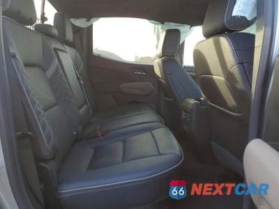 Zdjęcie 10 z 12 samochodu: 2025 GMC CANYON DENALI VIN:1GTP2FEK0S1243603 - miniatura